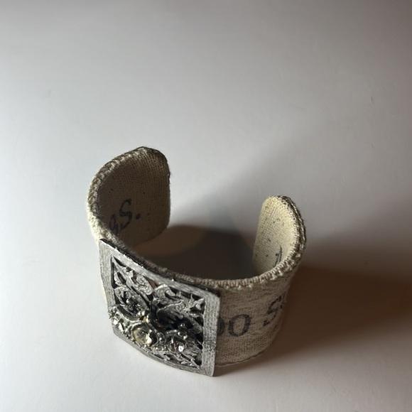 UNIQUE Extra Wide Cuff Bracelet with Silver Tone Crown Detailing - Picture 6 of 13